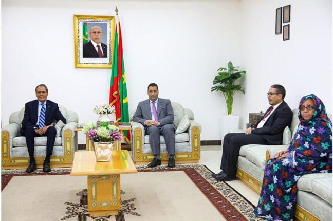 تعزيز التعاون يجمع الوزير الأول الموريتاني بسفير المغرب