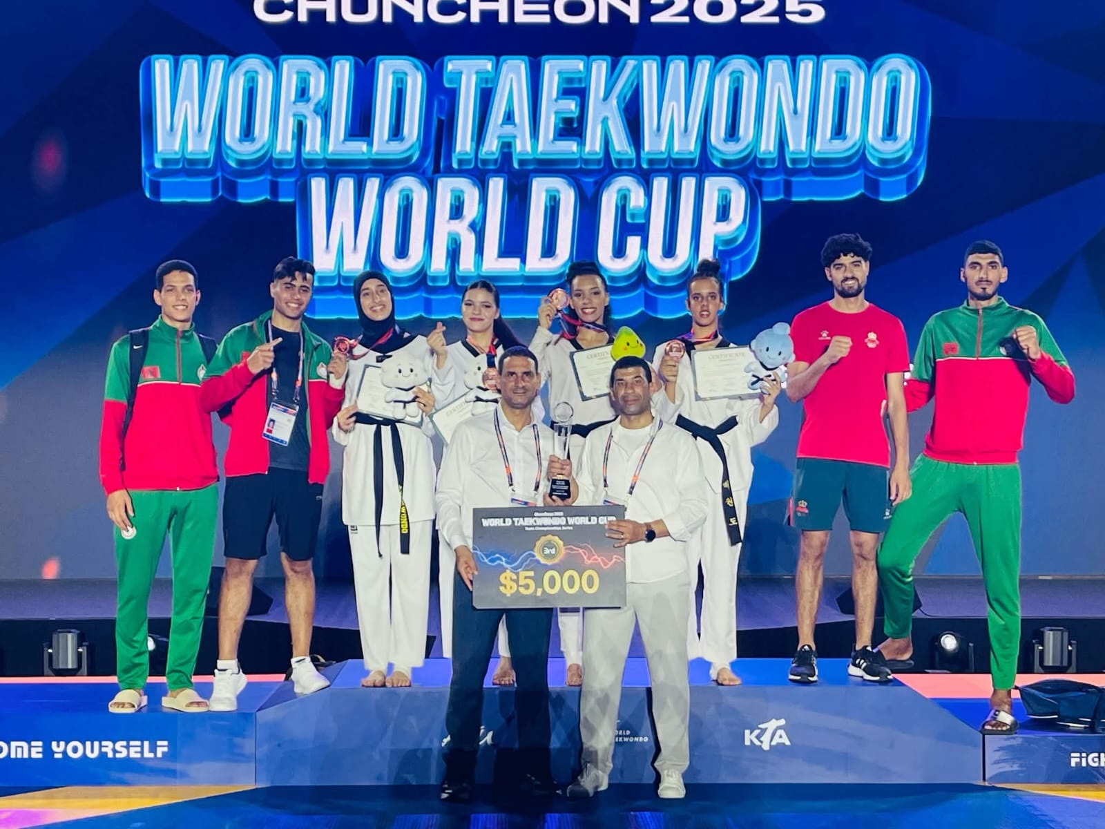 المنتخب الوطني المغربي يتألق بكأس العالم 2025